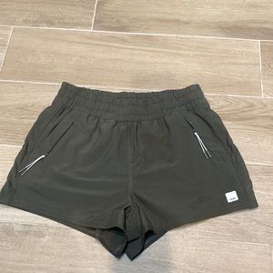 Vuori Dash Short